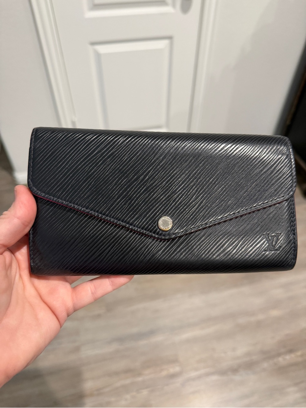 Louis Vuitton Sarah Wallet Black Epi Leather Fuchsia